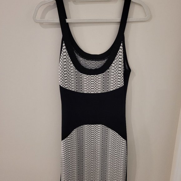 Black and white Bodycon Dress - Picture 2 of 2